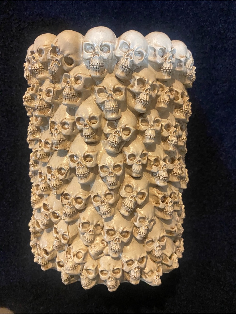 Michaels Skull plastic Cluster Vase in Cream